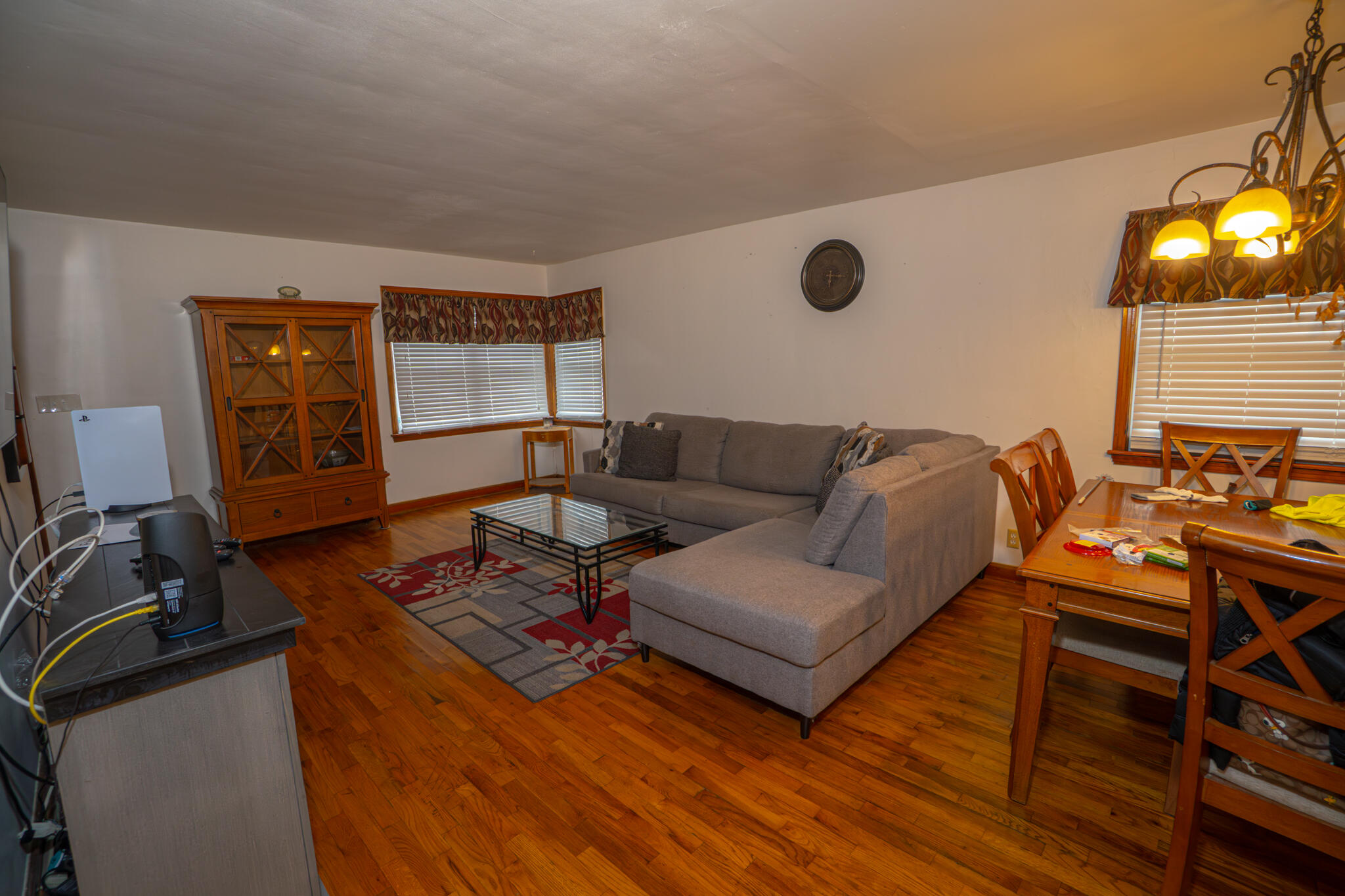 5227 North 60th Street Milwaukee, WI 53218 - Photo 4 of 23 1st Floor living room