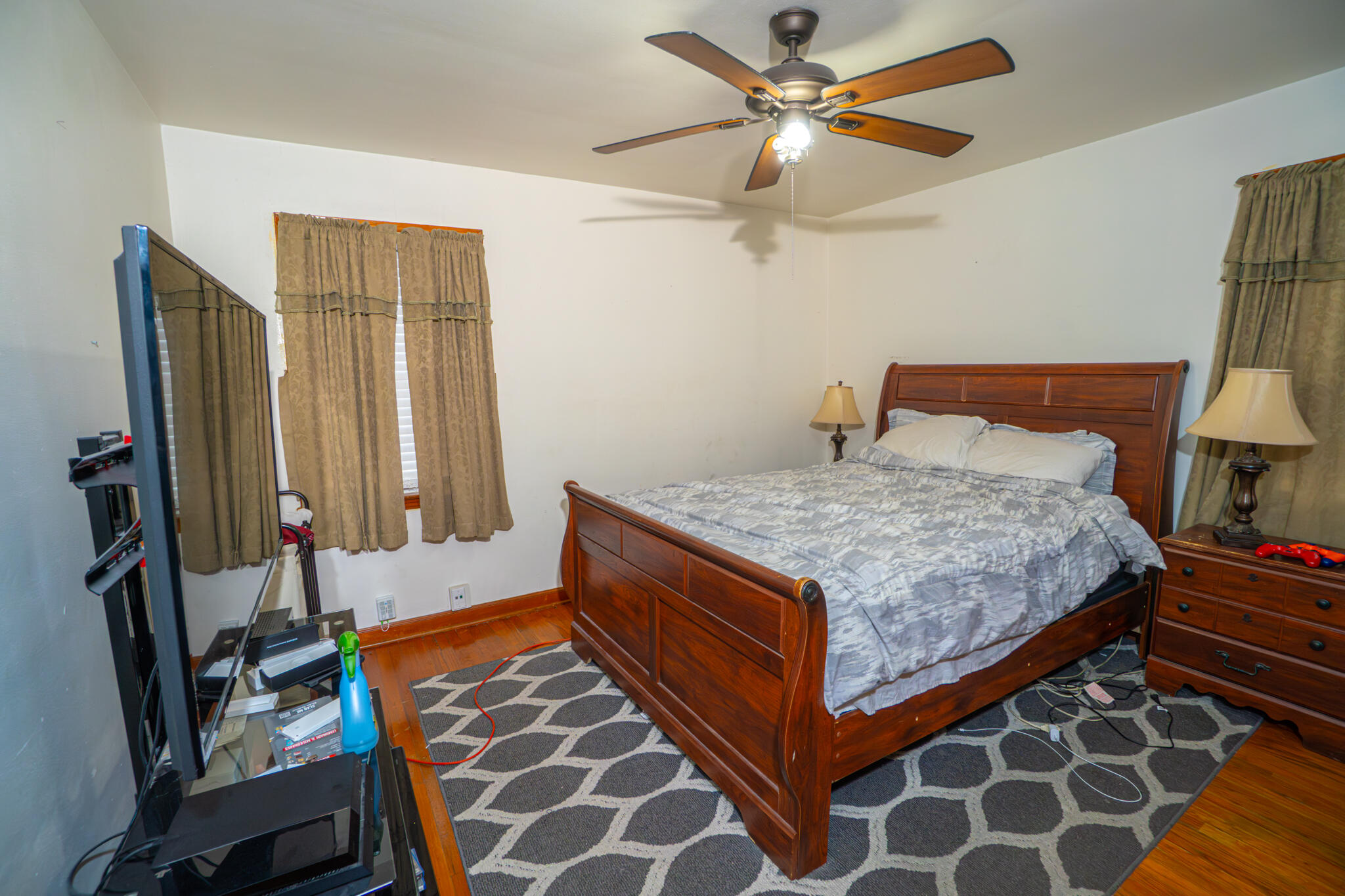 5227 North 60th Street Milwaukee, WI 53218 - Photo 9 of 23 1st floor bed room 2