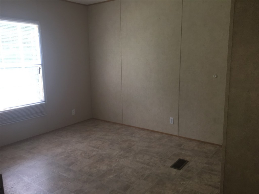 2024 Murdock Road Belton, SC 29627 - Photo 6 of 17