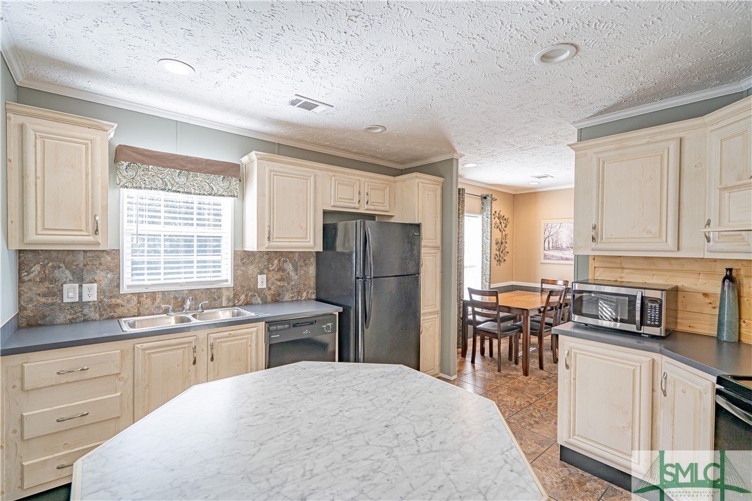 2814 Old Dixie Highway Springfield, GA 31329 - Photo 8 of 43