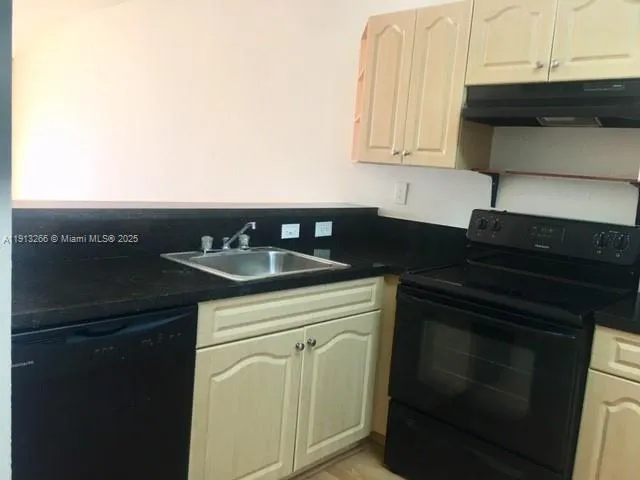 $2,250 | 9925 Nob Hill Place, Unit 9925, Sunrise, FL 33351