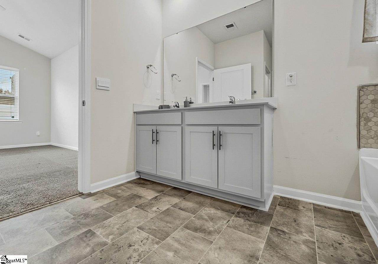 195 Light Spring Road Easley, SC 29642 - Photo 26 of 35
