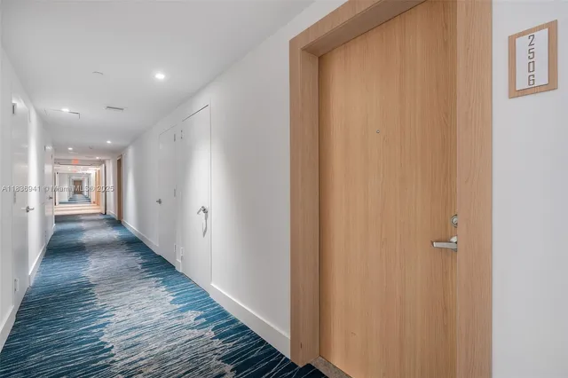 $565,000 | 90 Southwest 3rd Street, Unit 2506, Miami, FL 33130