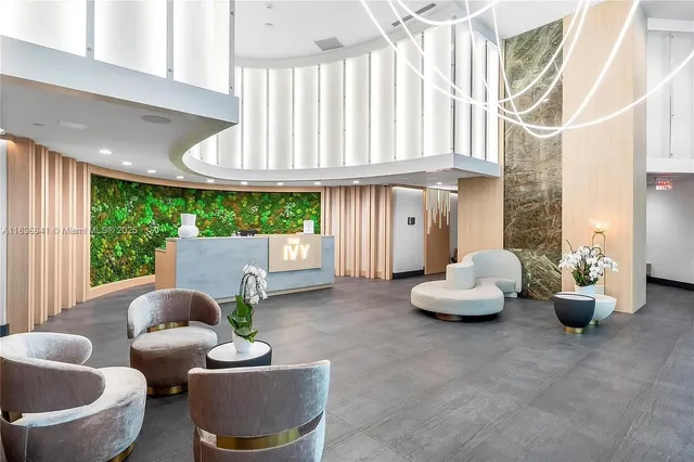 $565,000 | 90 Southwest 3rd Street, Unit 2506, Miami, FL 33130