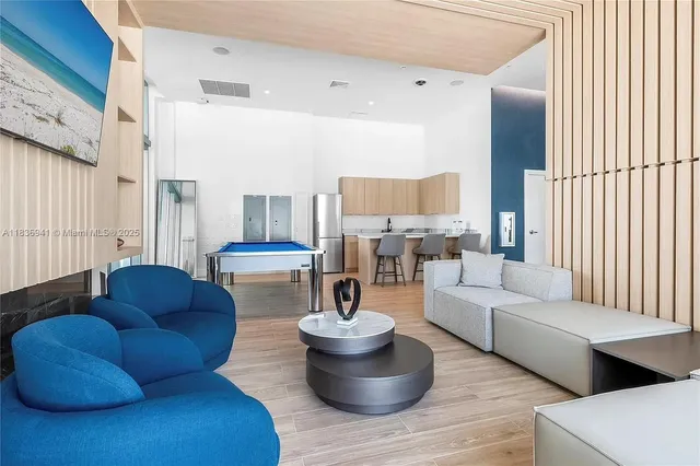 $565,000 | 90 Southwest 3rd Street, Unit 2506, Miami, FL 33130