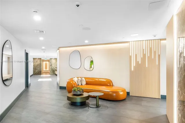 $565,000 | 90 Southwest 3rd Street, Unit 2506, Miami, FL 33130