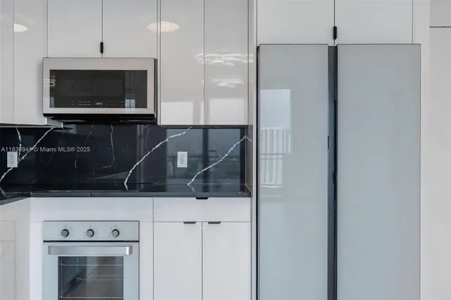 $565,000 | 90 Southwest 3rd Street, Unit 2506, Miami, FL 33130