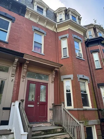 $969,000 | 11 Savin Hill Avenue, Boston, MA 02125