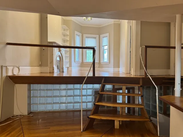 $969,000 | 11 Savin Hill Avenue, Boston, MA 02125