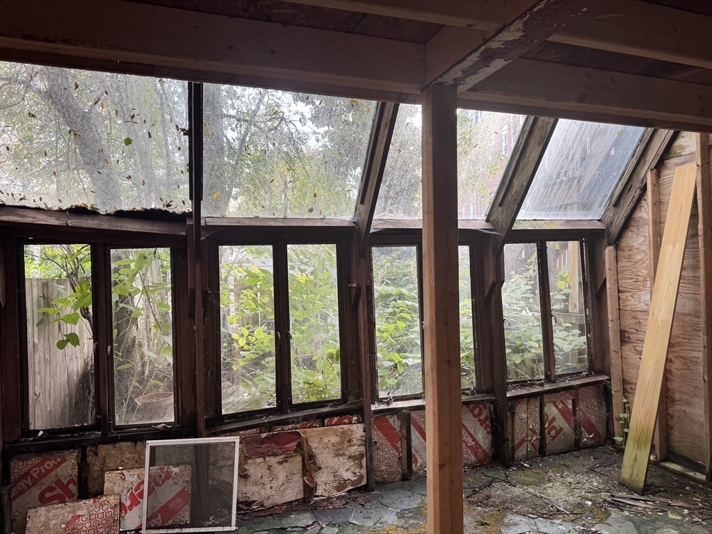 11 Savin Hill Avenue Boston, MA 02125 - Photo 37 of 40