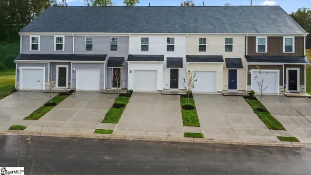 $227,610 | 152 Randwick Lane, Greer, SC 29651