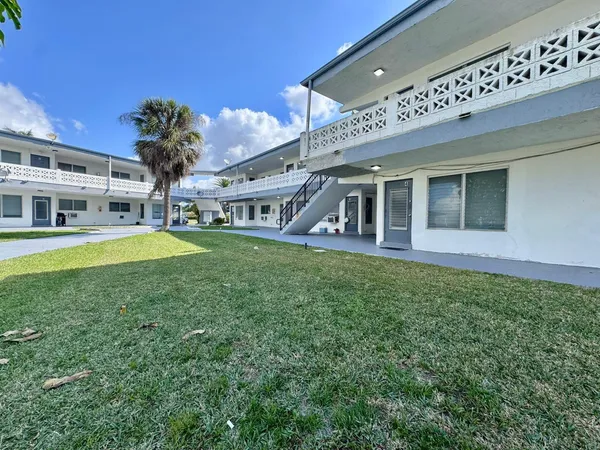 $1,500 | 1251 West River Drive, Unit 3, Margate, FL 33063