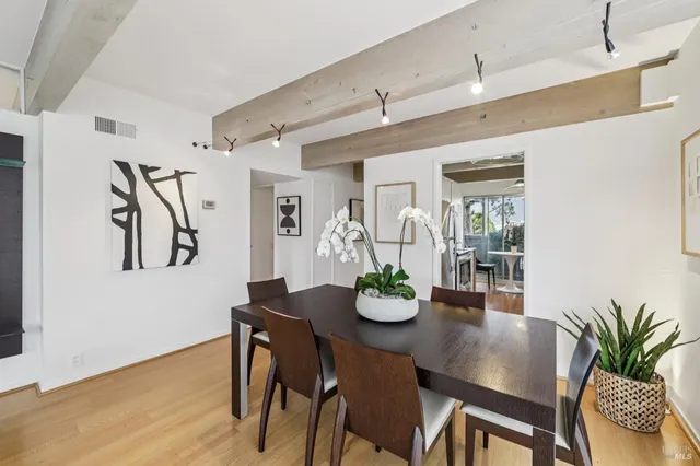 $725,000 | 290 VÃa Casitas, Unit 206, Greenbrae, CA 94904