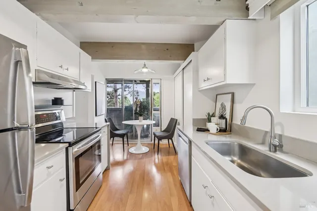 $725,000 | 290 VÃa Casitas, Unit 206, Greenbrae, CA 94904