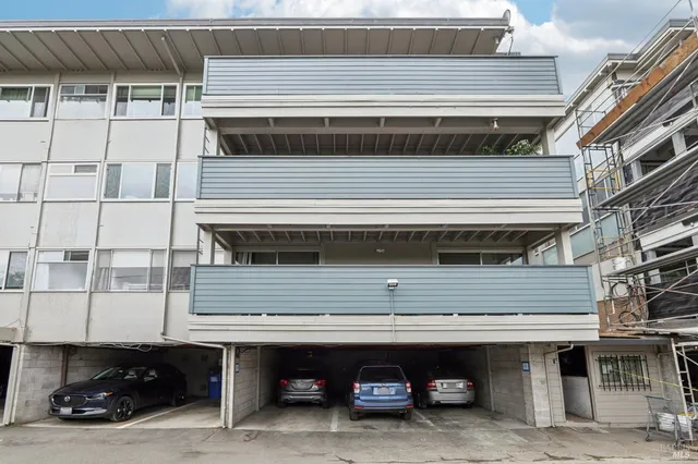 $725,000 | 290 VÃa Casitas, Unit 206, Greenbrae, CA 94904