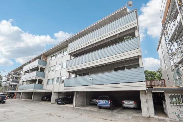 $725,000 | 290 VÃa Casitas, Unit 206, Greenbrae, CA 94904