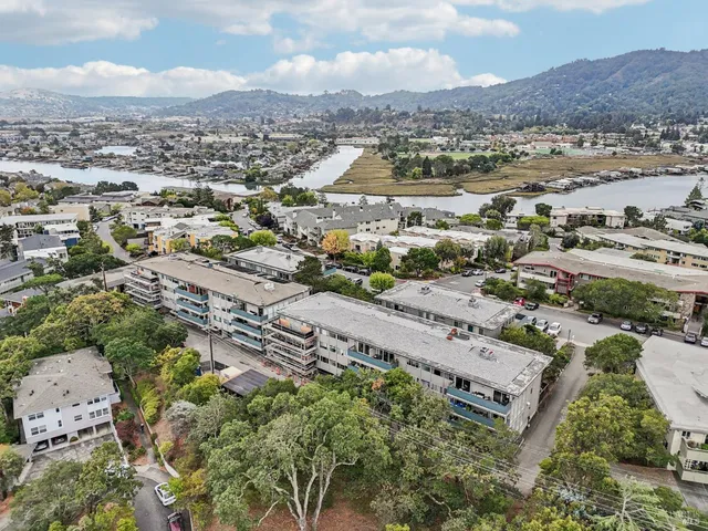$725,000 | 290 VÃa Casitas, Unit 206, Greenbrae, CA 94904
