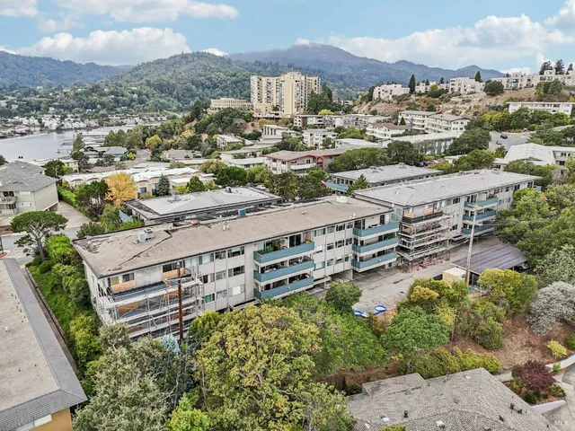 $725,000 | 290 VÃa Casitas, Unit 206, Greenbrae, CA 94904