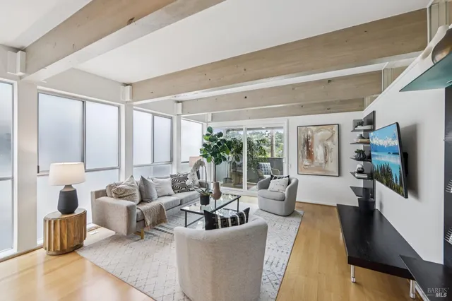 $725,000 | 290 VÃa Casitas, Unit 206, Greenbrae, CA 94904