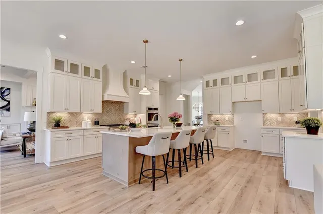 $1,000,000 | 1215 Park Hill Drive, Gainesville, GA 30501