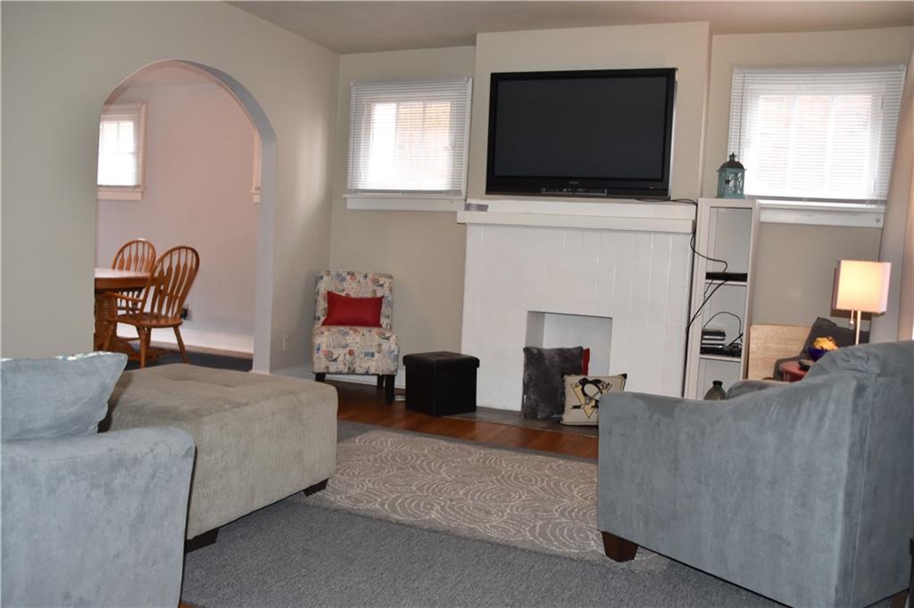 242 Ridgewood Avenue West View, PA 15229 - Photo 3 of 14 Gallery Image 3