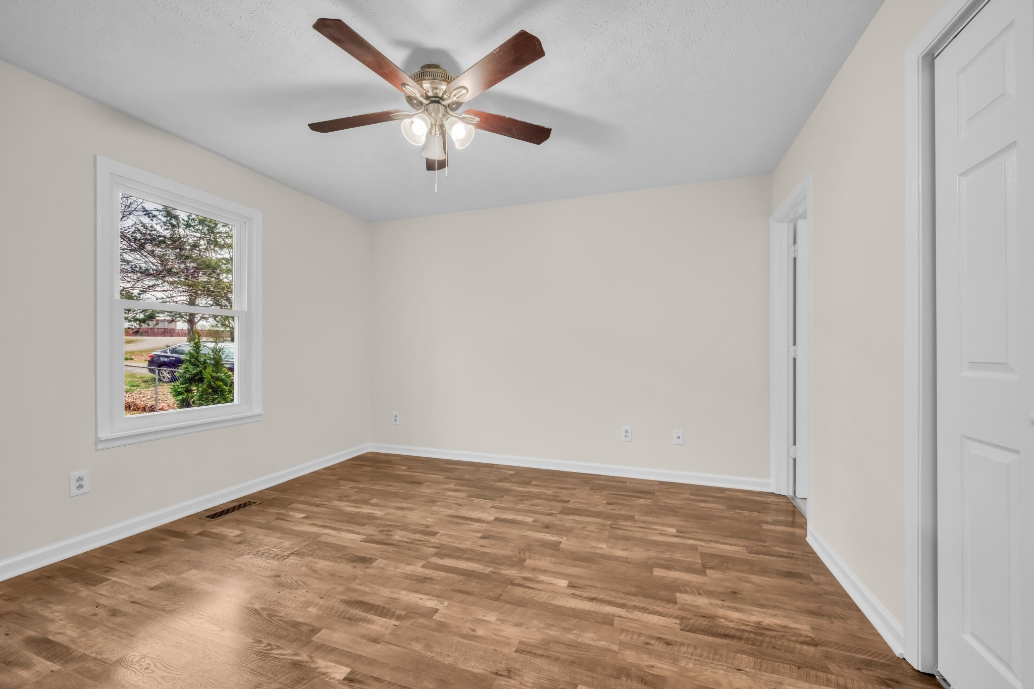 218 Quail Court Dickson, TN 37055 - Photo 8 of 22