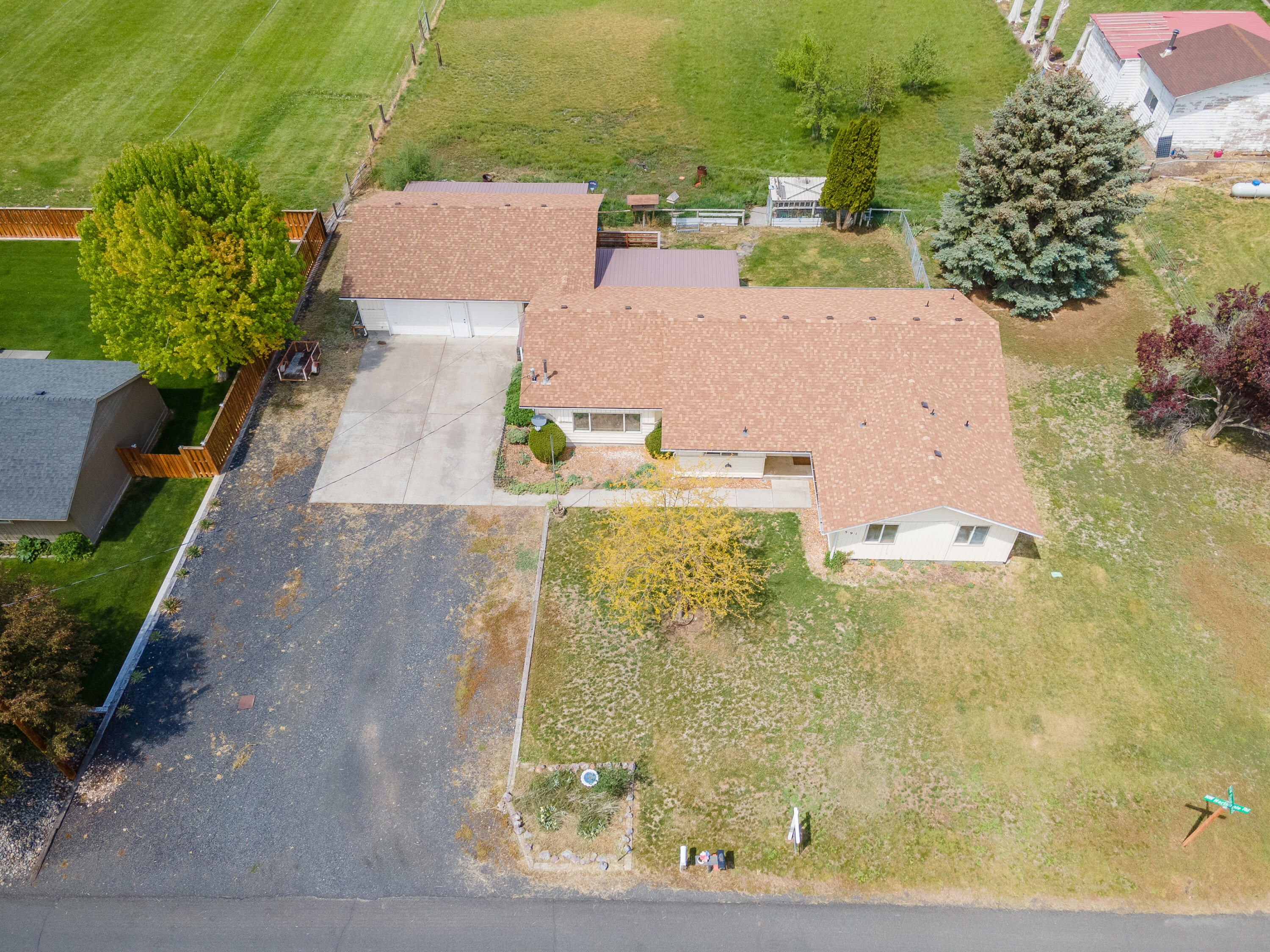 591 Martingale Road Prineville, OR 97754 - Photo 69 of 84 591NWMartingale-DroneShots-15