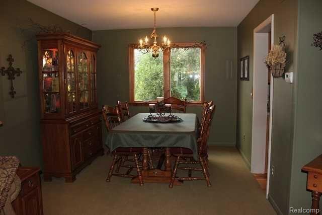 5870 Wedgewood Road Canton, MI 48187 - Photo 5 of 6 dining.jpg