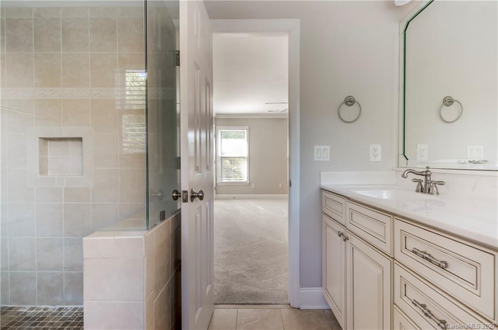 8525 Fairview Road Charlotte, NC 28226 - Photo 28 of 40