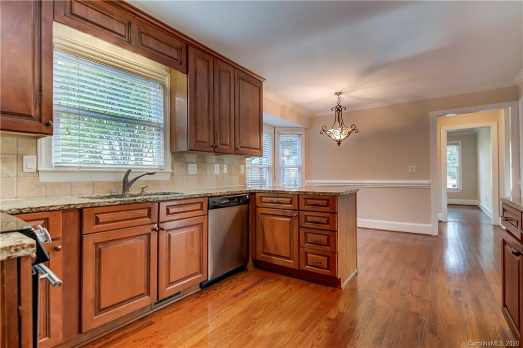 8525 Fairview Road Charlotte, NC 28226 - Photo 5 of 40