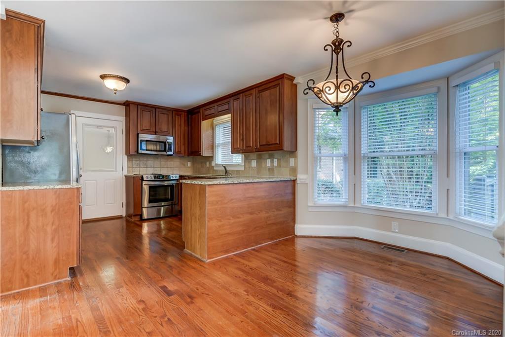 8525 Fairview Road Charlotte, NC 28226 - Photo 8 of 40