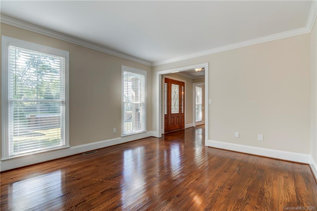 8525 Fairview Road Charlotte, NC 28226 - Photo 10 of 40