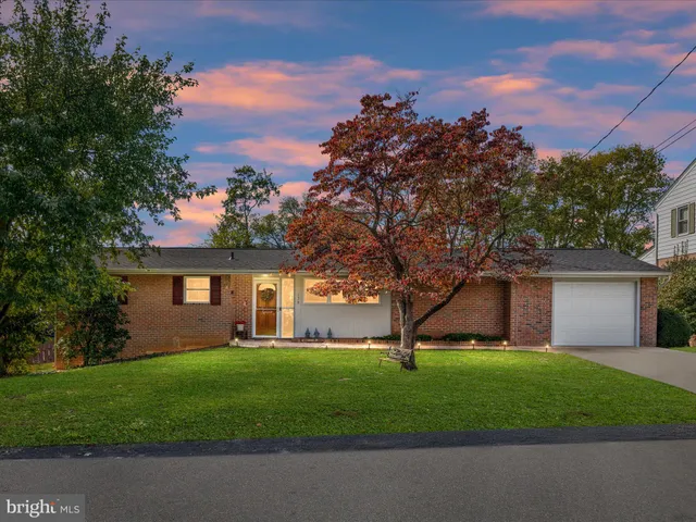 front view of house with a yard