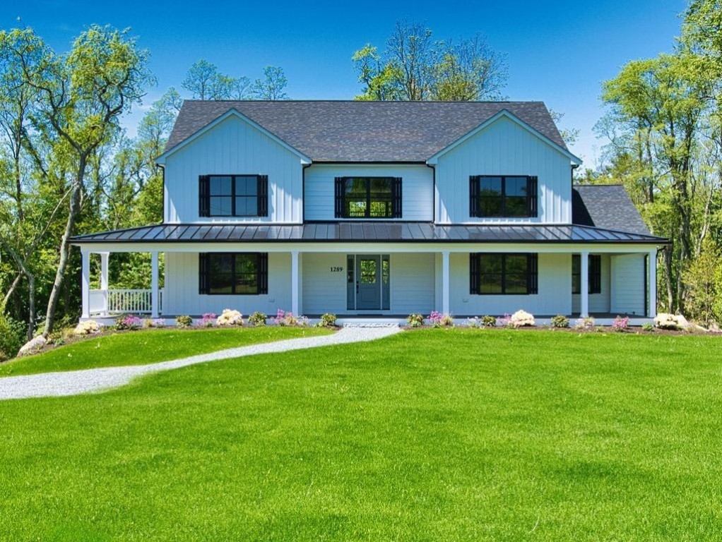 1289 Crandall Road Tiverton, RI 02878 - Photo 1 of 48 Gallery Image 1