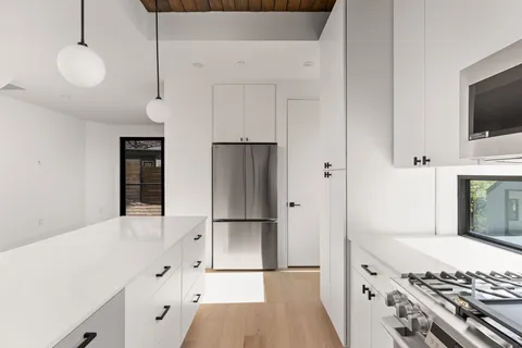 $750,000 | 1603 Chelsea Lane, Unit 2, Austin, TX 78704