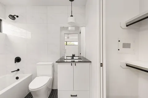 $795,000 | 1603 Chelsea Lane, Unit 2, Austin, TX 78704