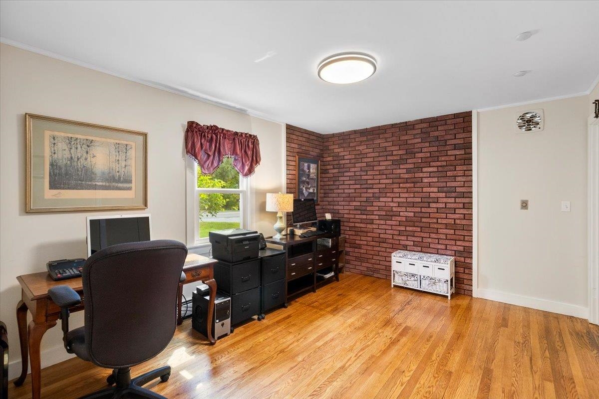 1555 East Arlington Road Arlington, VT 05250 - Photo 20 of 60