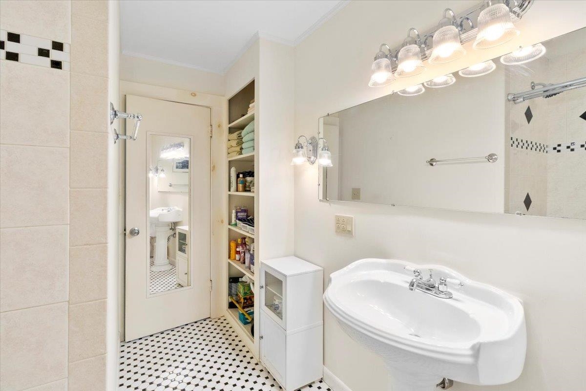 1555 East Arlington Road Arlington, VT 05250 - Photo 29 of 60