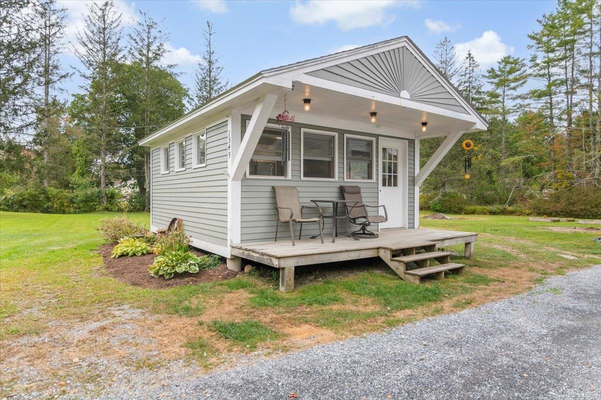 1555 East Arlington Road Arlington, VT 05250 - Photo 47 of 60