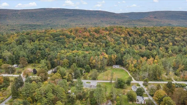 $465,000 | 1555 East Arlington Road, Arlington, VT 05250