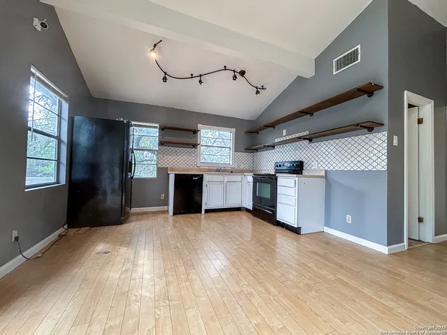 $850 | 571 Firefly Drive, Canyon Lake, TX 78133