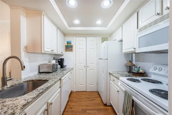 $185,000 | 3076 Chastain Park Court Northeast, Atlanta, GA 30342