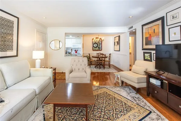 $185,000 | 3076 Chastain Park Court Northeast, Atlanta, GA 30342