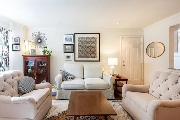 $185,000 | 3076 Chastain Park Court Northeast, Atlanta, GA 30342