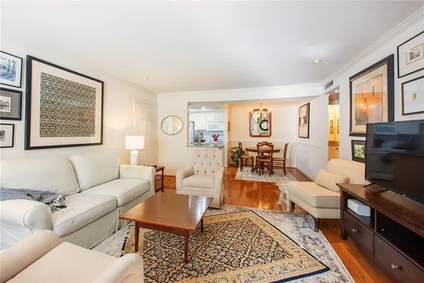 $185,000 | 3076 Chastain Park Court Northeast, Atlanta, GA 30342