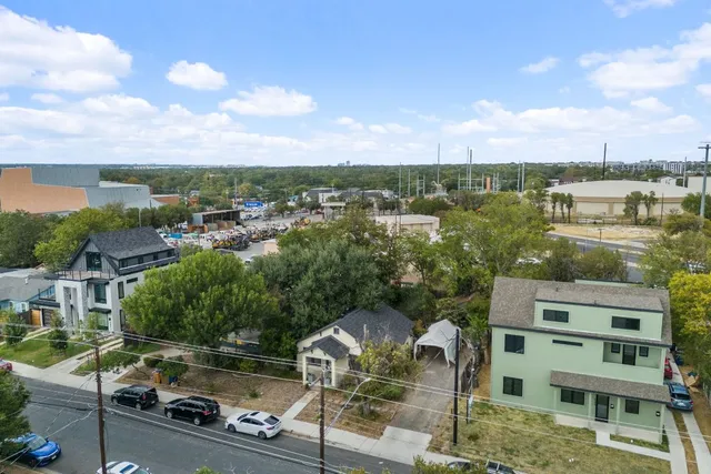 $425,000 | 820 Stark Street, Austin, TX 78756