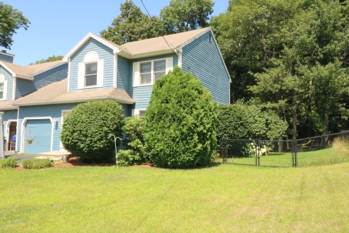12 Rangers Drive, Unit B Hudson, NH 03051 - Photo 1 of 22