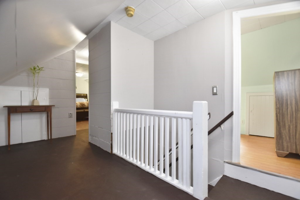 8 Deb Road Woburn, MA 01801 - Photo 17 of 34