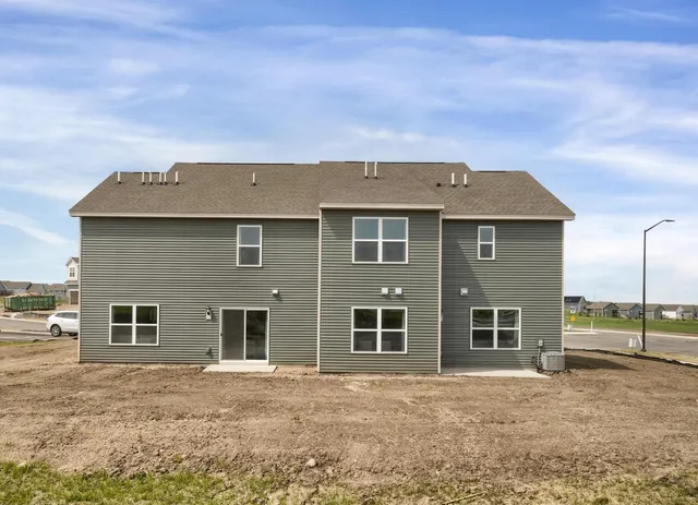 $406,700 | 1916 Highview Terrace, Shakopee, MN 55379