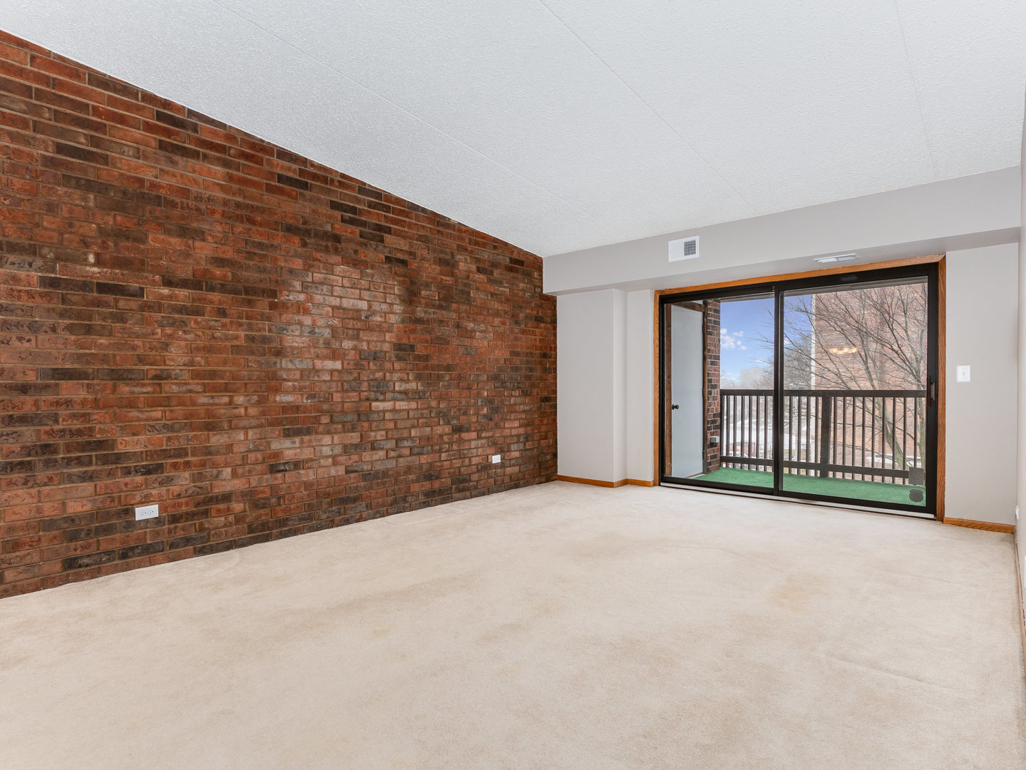 1503 Woodbridge Road, Unit 3F Joliet, IL 60436 - Photo 3 of 27 Gallery Image 3